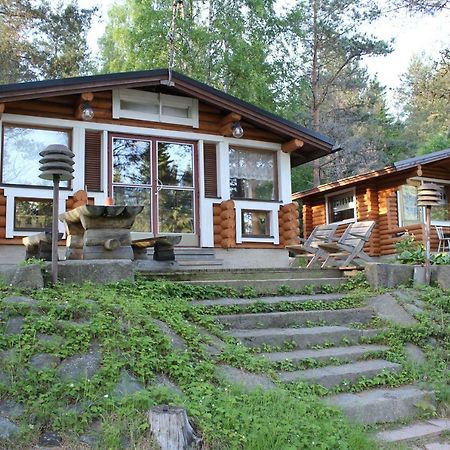 Hirsimoekki Ja Makuuaitta Hotel Karijoki Ngoại thất bức ảnh