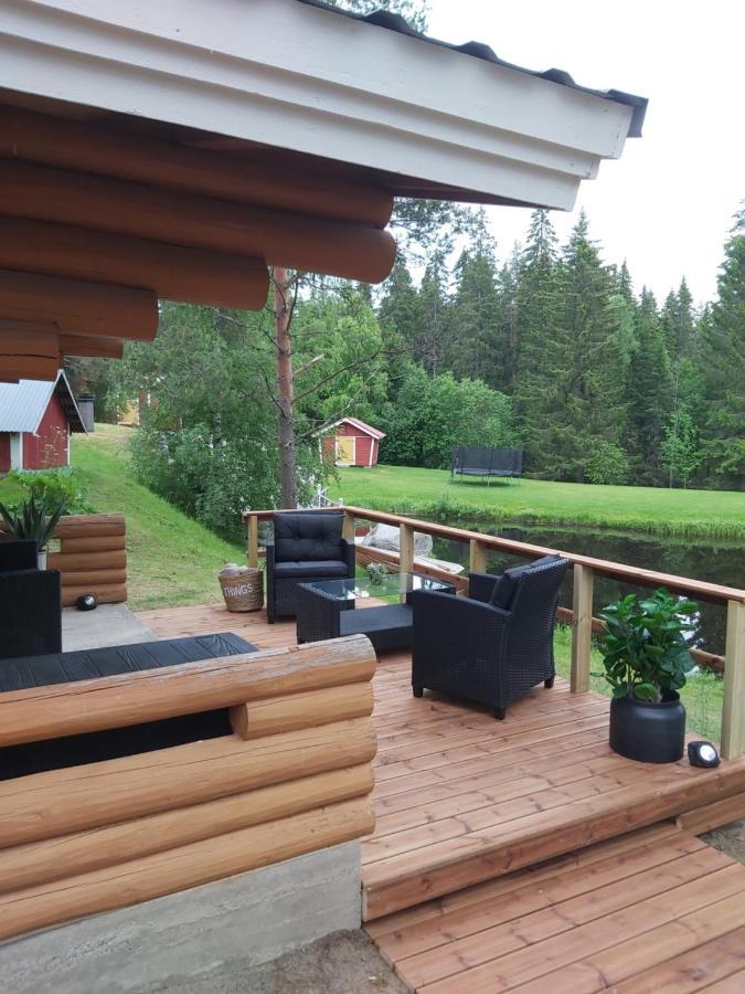 Hirsimoekki Ja Makuuaitta Hotel Karijoki Ngoại thất bức ảnh